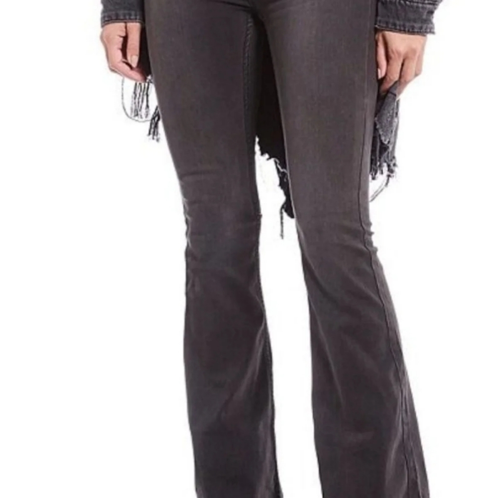 Free people flared jeans. Brand new. Size 26in